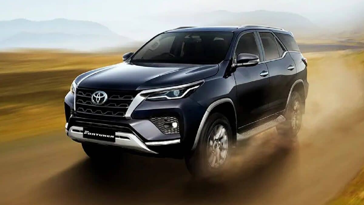 Toyota Fortuner Front Three Quarters