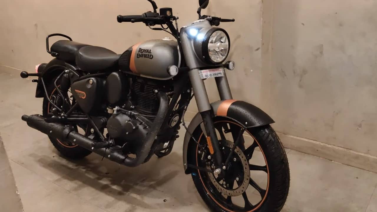 Royal Enfield Classic 350 Gun Grey